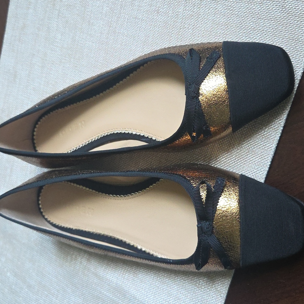 Boden Gold and Black Bow Flats. NWT. Beautiful! - Picture 9 of 11